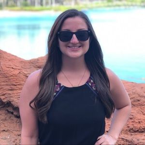 Meet your Posher, Kelly